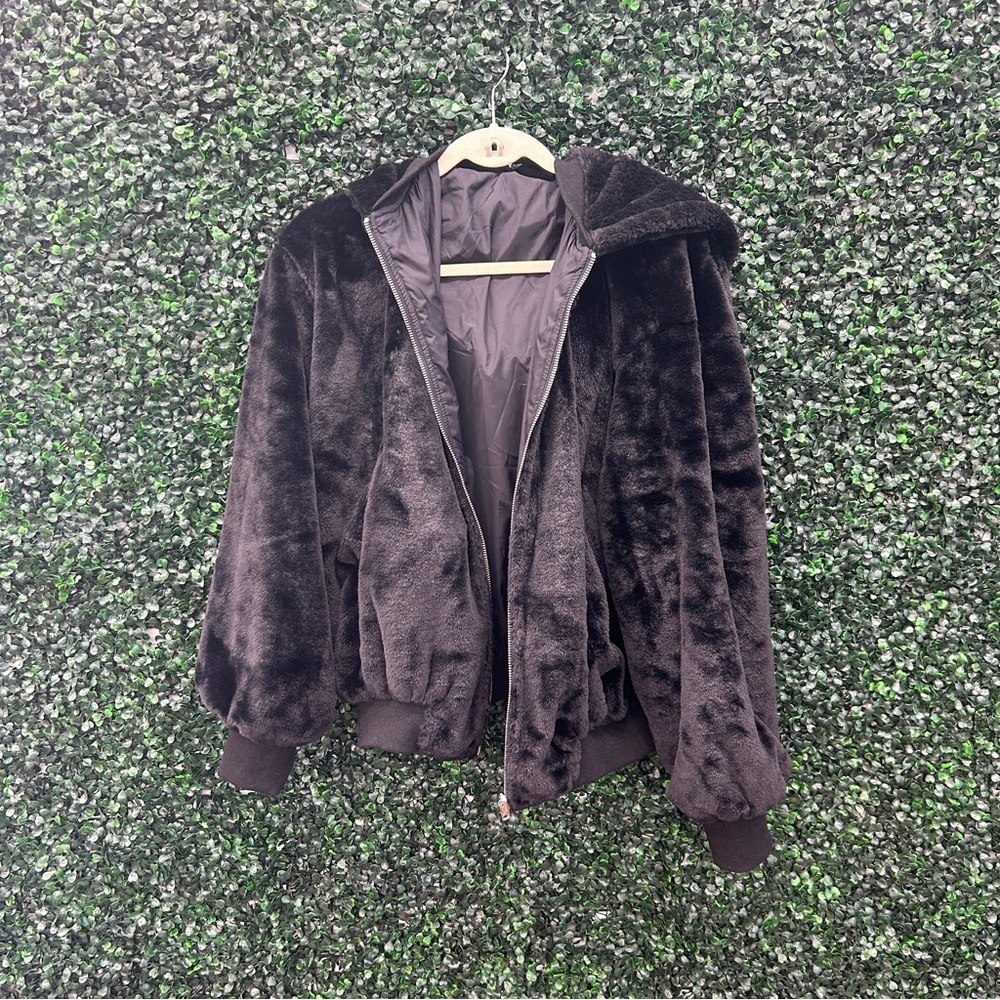 HYFVE Black faux fur Jacket reversible size L